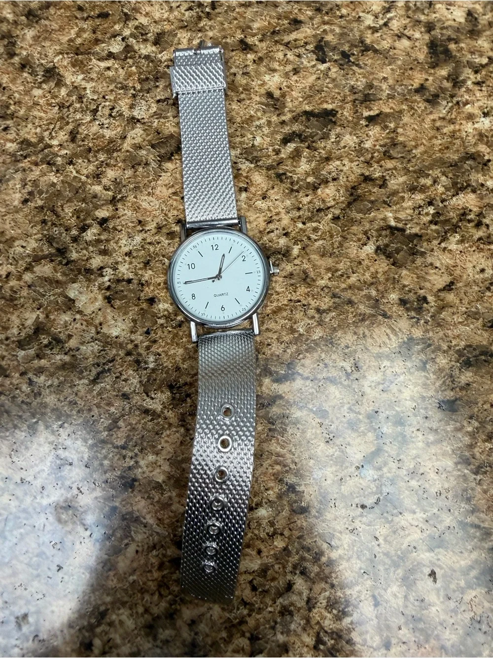 Unbranded Silver Tone Quartz Watch White Dial Mesh Band Minimalist
